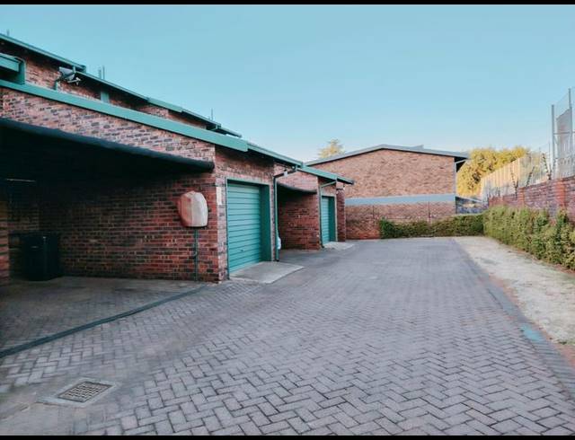 3 BEDROOM TOWNHOUSE FOR SALE IN LYTTELTON